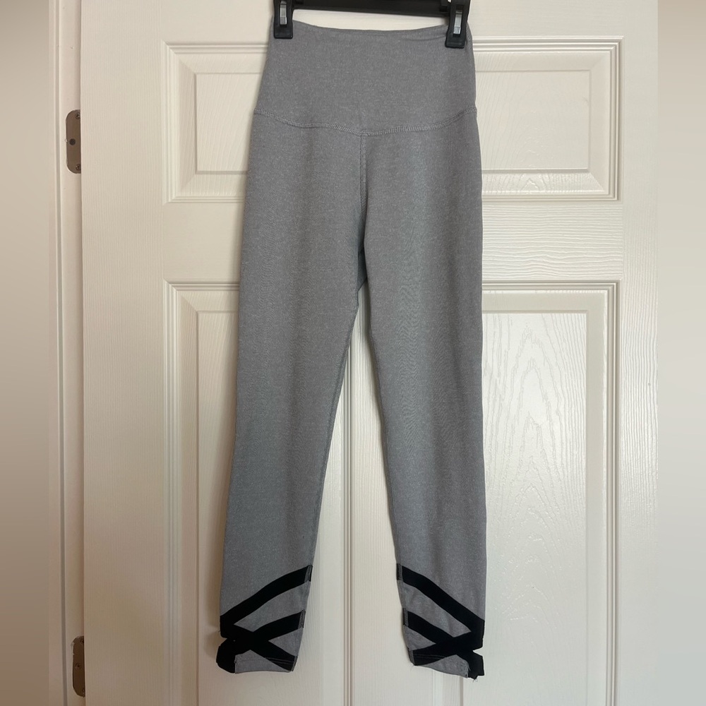 Beyond Yoga cropped leggings
